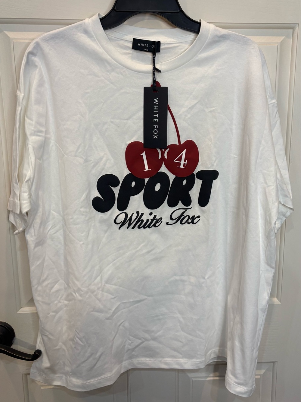 White Fox Women’s Club 14 Peyton Oversized Tee White NWT Sz M/L